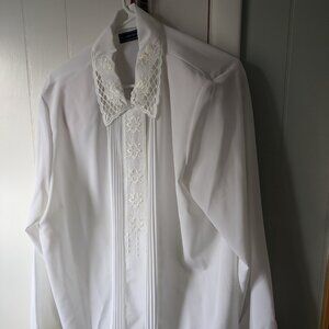 Vintage Karen Scott Embroidered Button Up XL